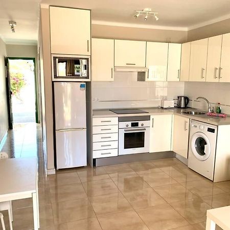 Casa Italia, Modern One Bedroom Apartment Close To The Beach Tías Extérieur photo