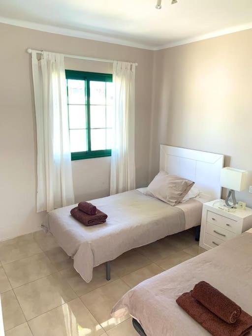 Casa Italia, Modern One Bedroom Apartment Close To The Beach Tías Extérieur photo